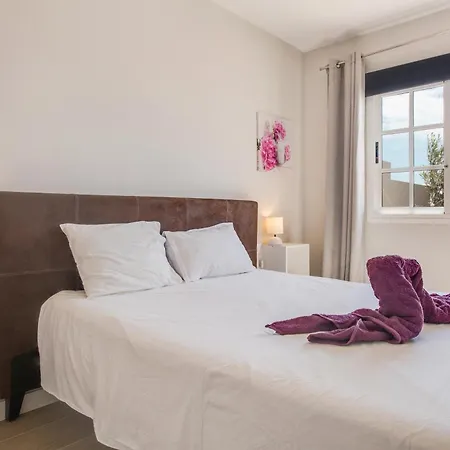 Caleta Deluxe Апартаменты